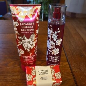 Bath & Body Works Japanese Cherry Blossom Collection - Red and White